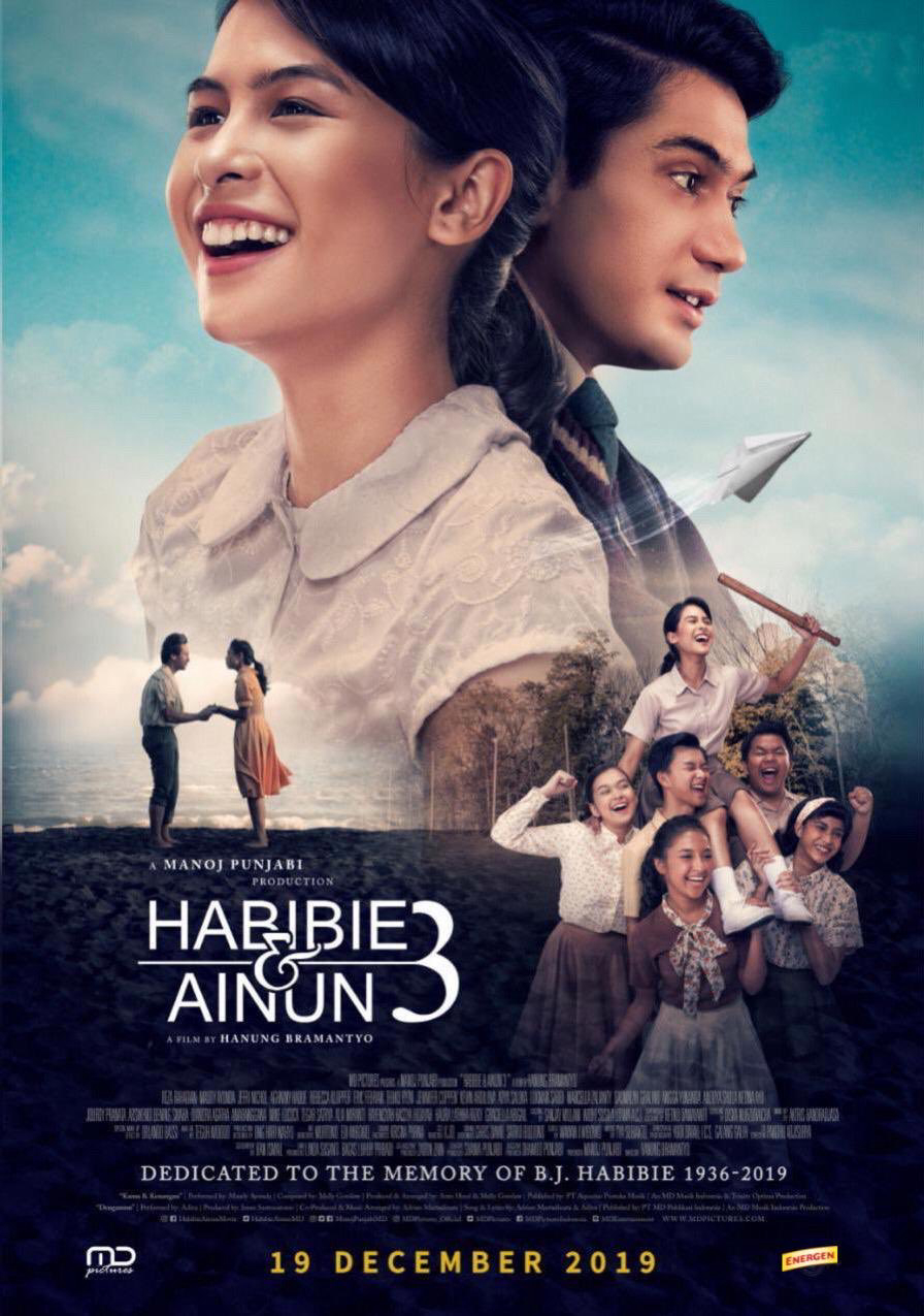 Poster phim Habibie & Ainun 3