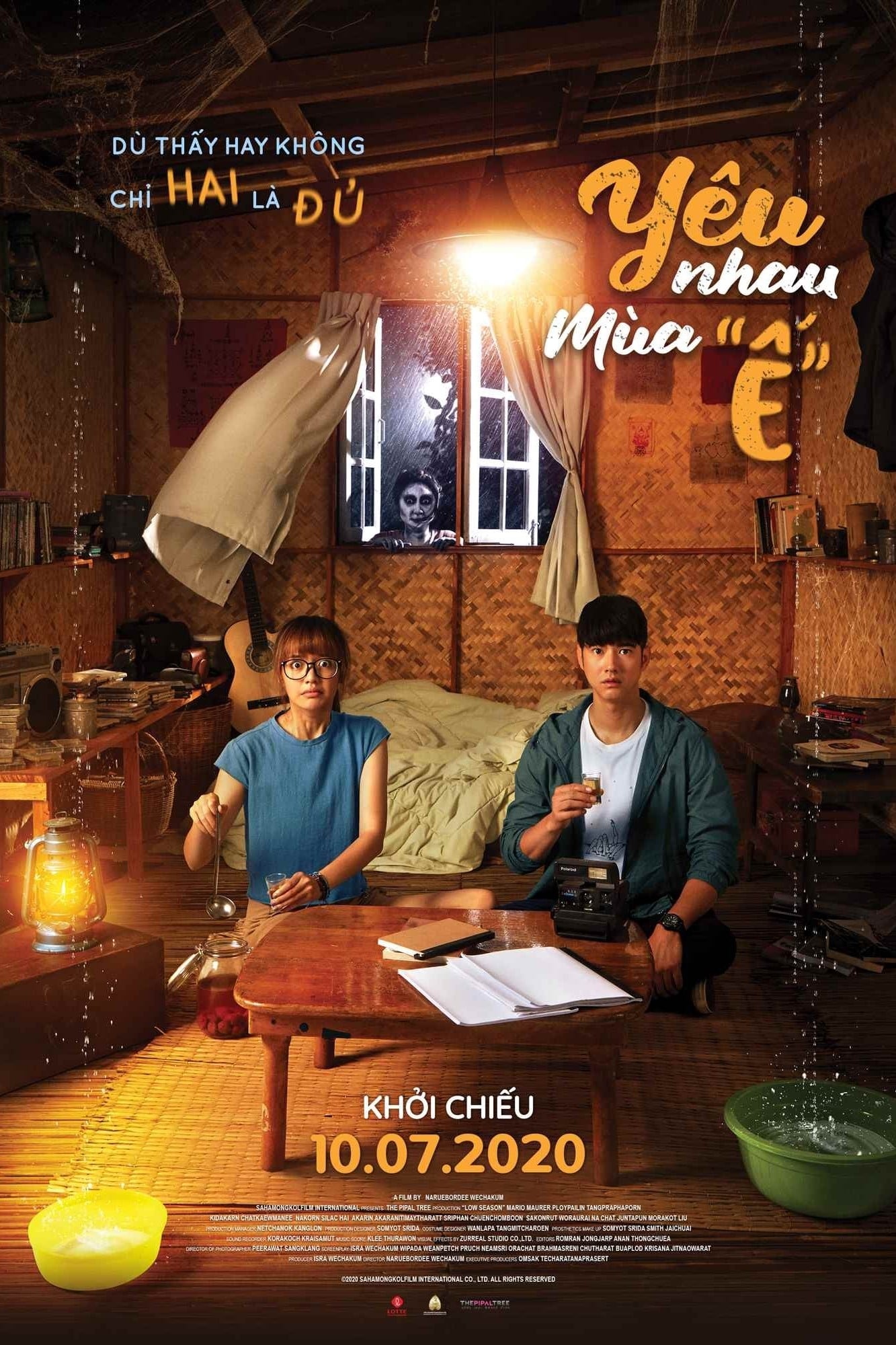 Poster phim Yêu Nhau Mùa ‘Ế’