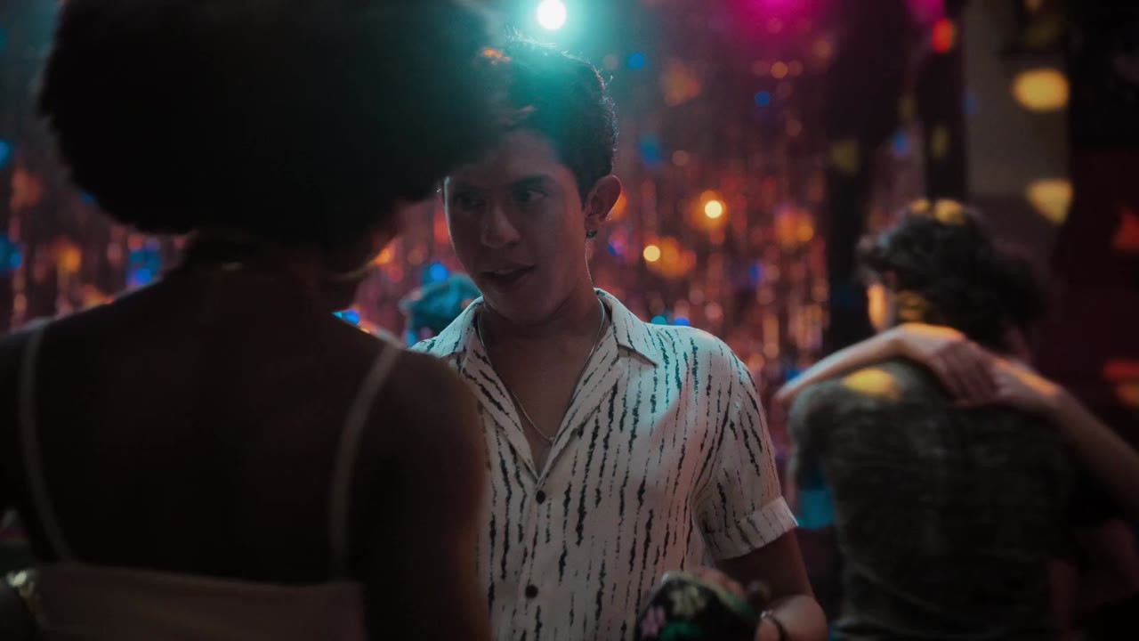 Salcedo, Đồ Da Và Boogaloo (Salcedo, cuero y boogaloo) tập 1