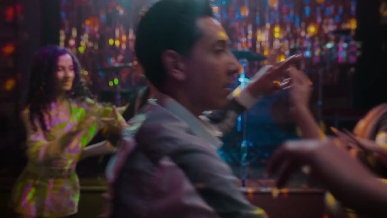 Salcedo, Đồ Da Và Boogaloo (Salcedo, cuero y boogaloo) tập 4
