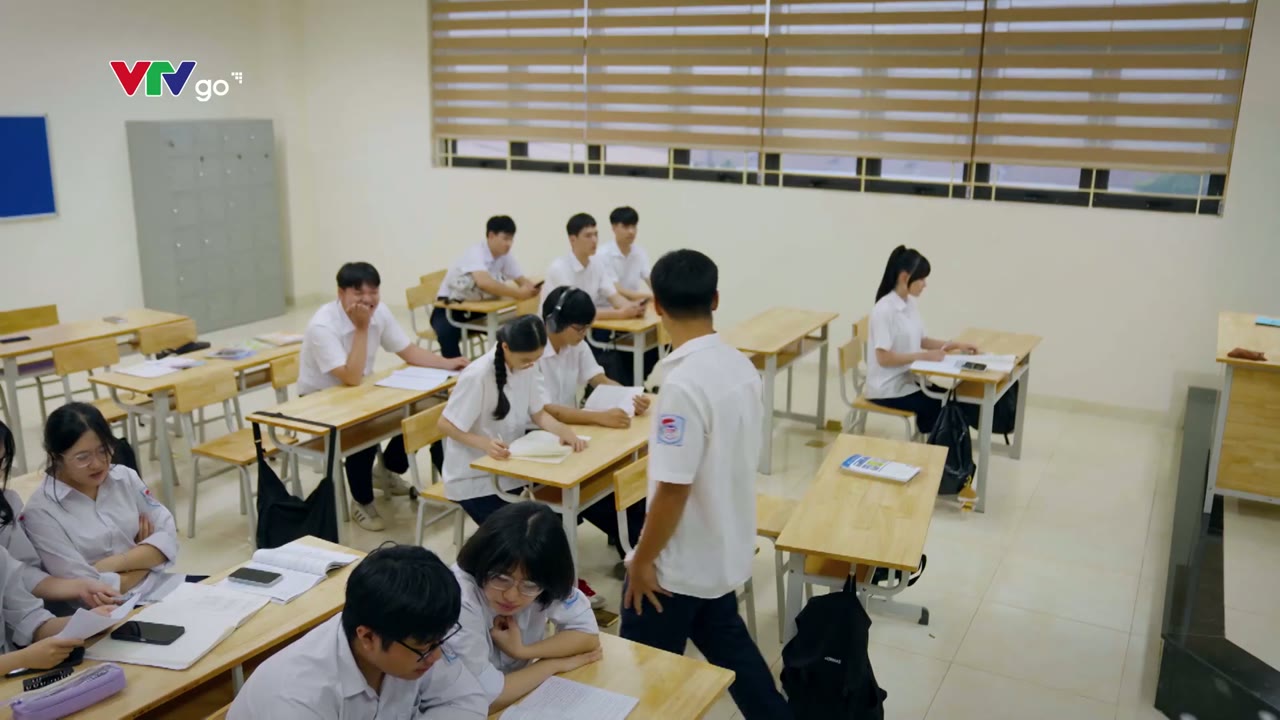 Phía Bên Kia Thành Phố tập 8 cảnh 3