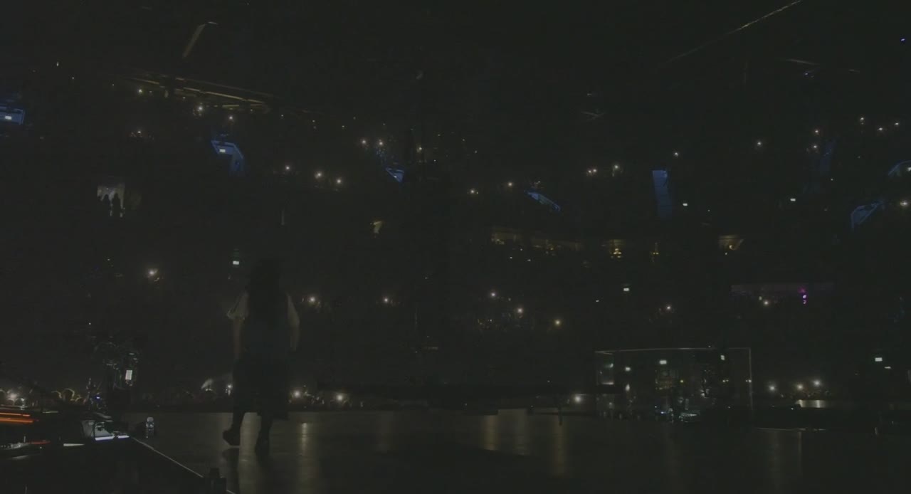 Billie Eilish – Hit Me Hard and Soft: The Tour (Live in 3D) - cảnh 3