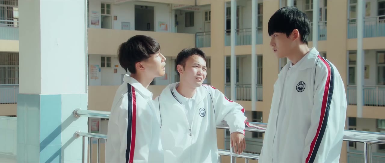 Tuổi 17 Kỳ Lạ Của Tôi (Tạm Biệt Tuổi 17) tập 8 cảnh 3