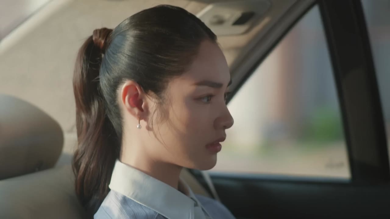 Dhevaprom: Dujupsorn tập 4 cảnh 2