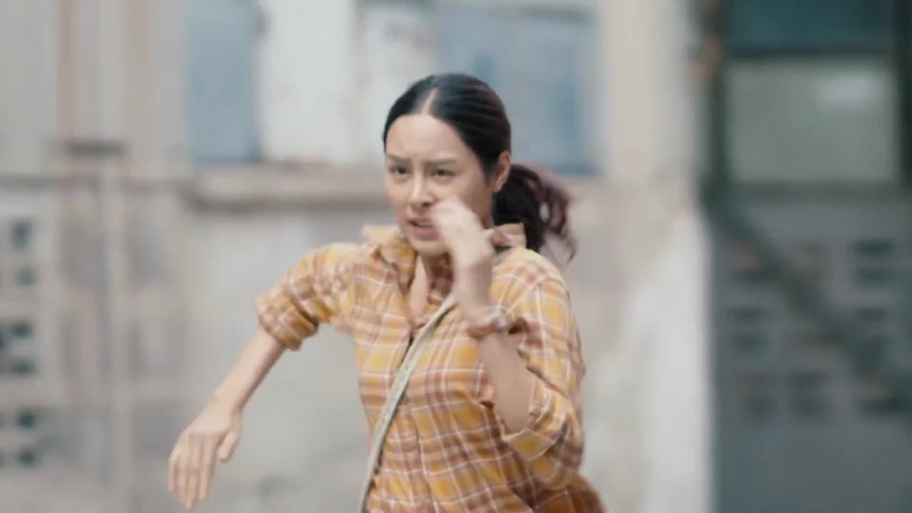 Dhevaprom: Poncheewan tập 13 cảnh 2