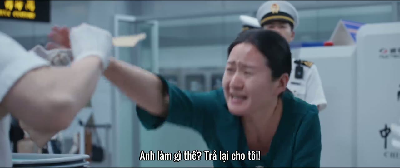 Tuyến Đầu Hải Quan tập 1 cảnh 3