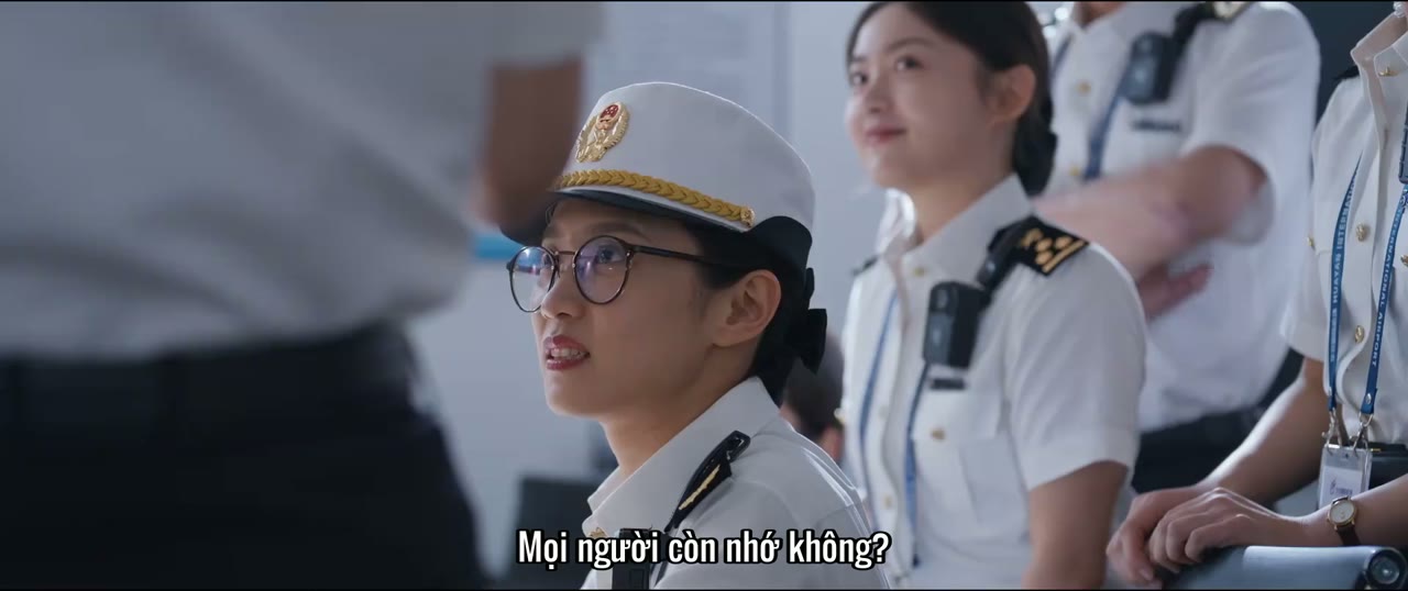 Tuyến Đầu Hải Quan tập 2 cảnh 2