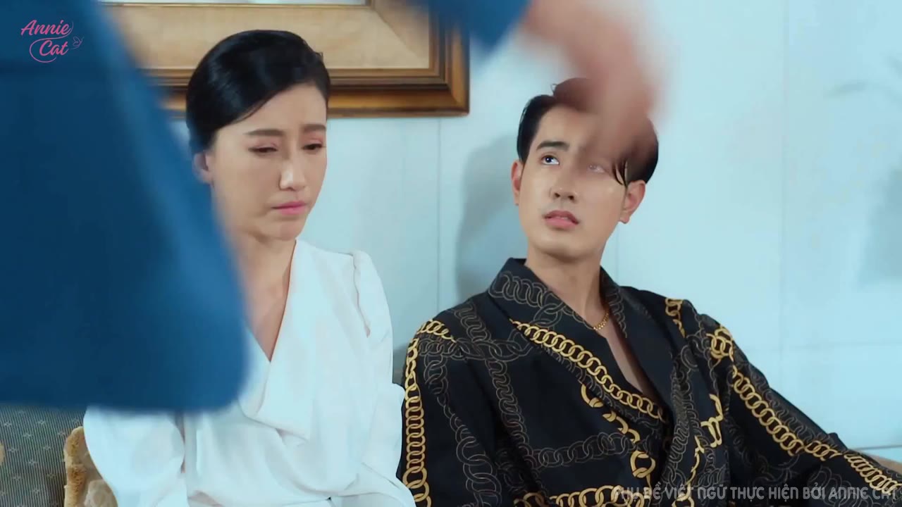 Hình Bóng Thần Tình Yêu tập 1 cảnh 3