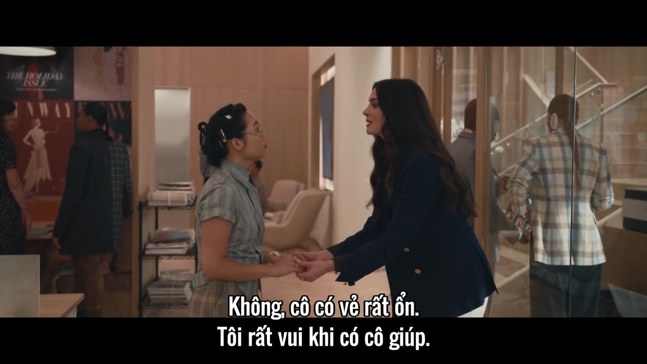 Yêu Nữ Thích Hàng Hiệu 2 - cảnh 1