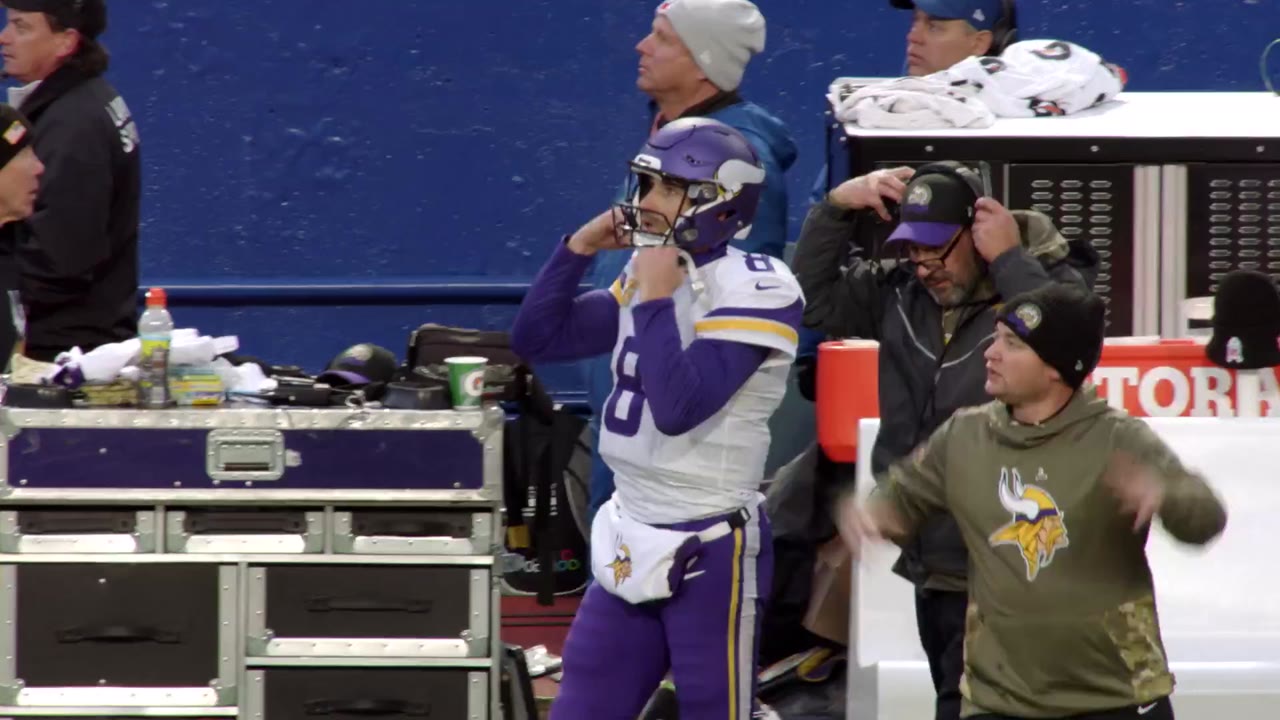 Quarterback tập 3 cảnh 3