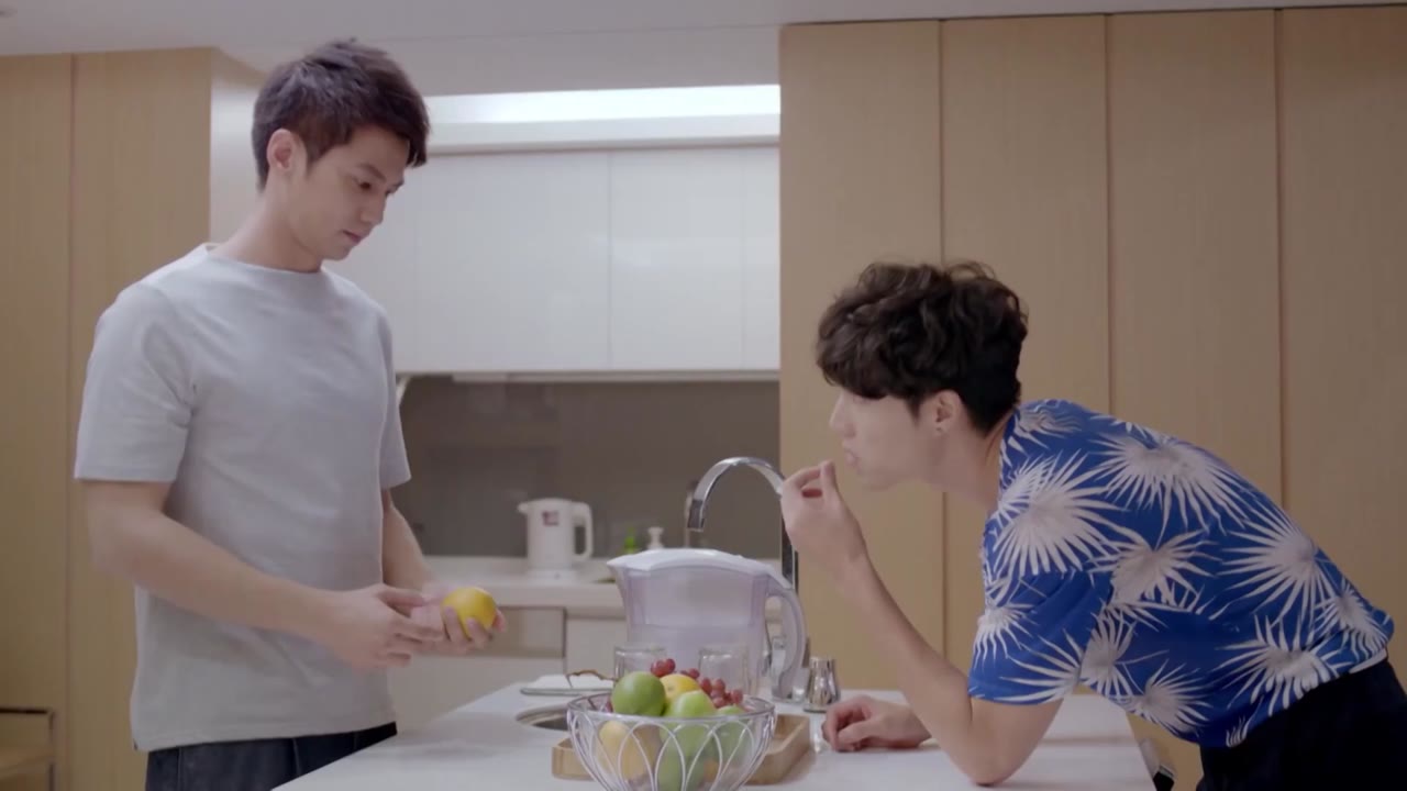 Lại Gần Bên Anh tập 1 cảnh 3