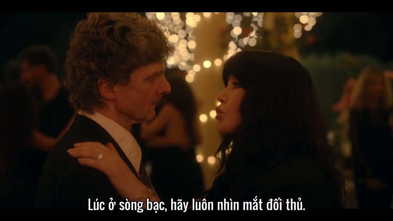 Dưới Mặt Trời Đen tập 4 cảnh 2