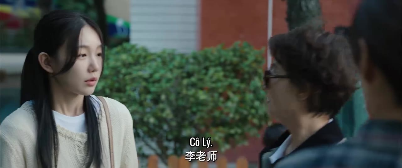 Ngọn Hải Đăng Bên Kia Bờ tập 2 cảnh 2
