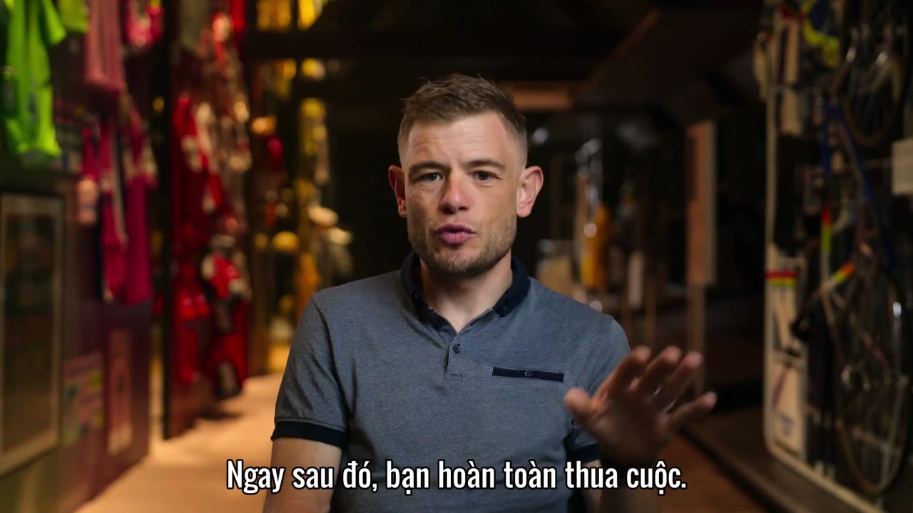 Tour de France: Trên từng dặm đường tập 2 cảnh 3