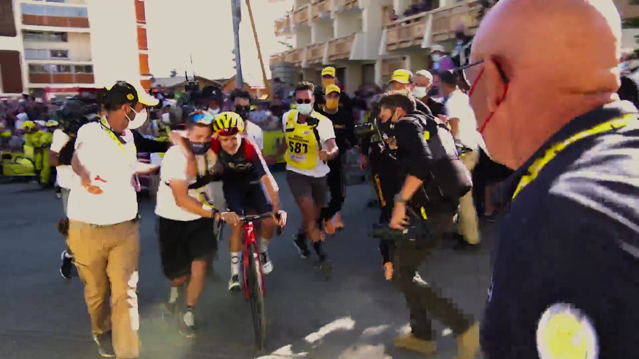 Tour de France: Trên từng dặm đường tập 5 cảnh 3