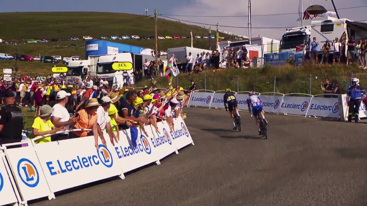 Tour de France: Trên từng dặm đường tập 7 cảnh 3