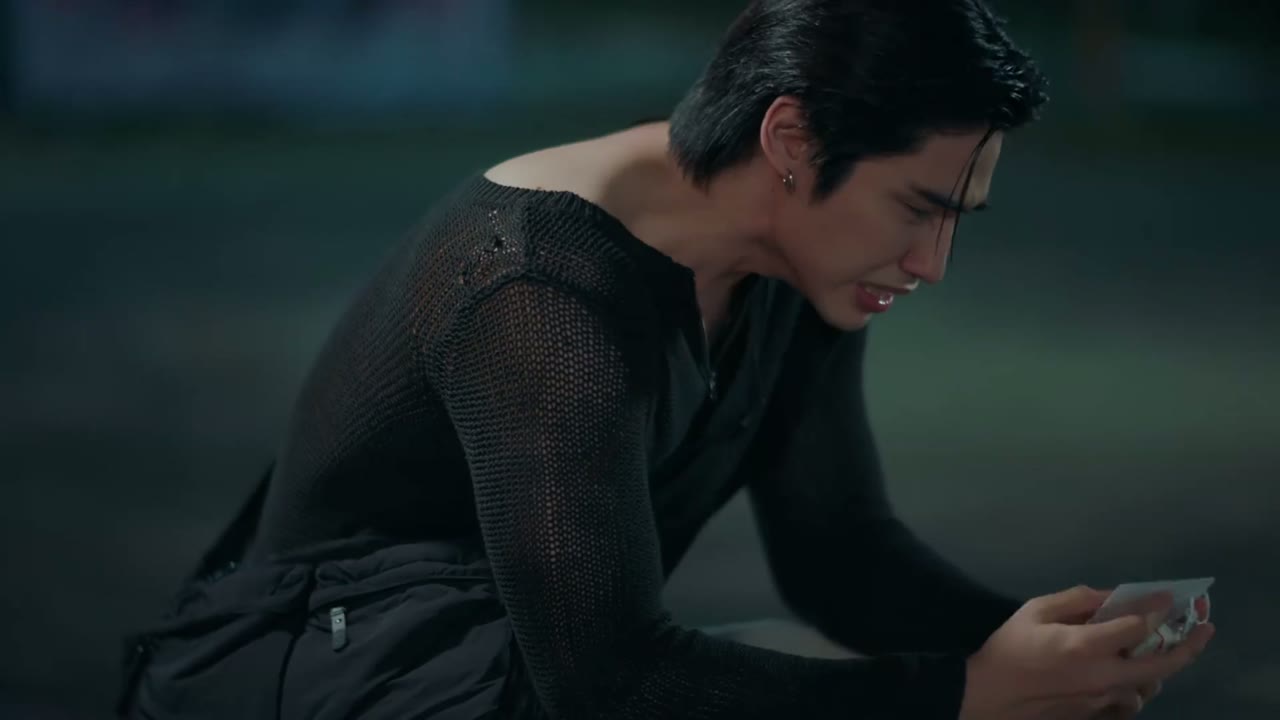 Love of Silom tập 9 cảnh 2