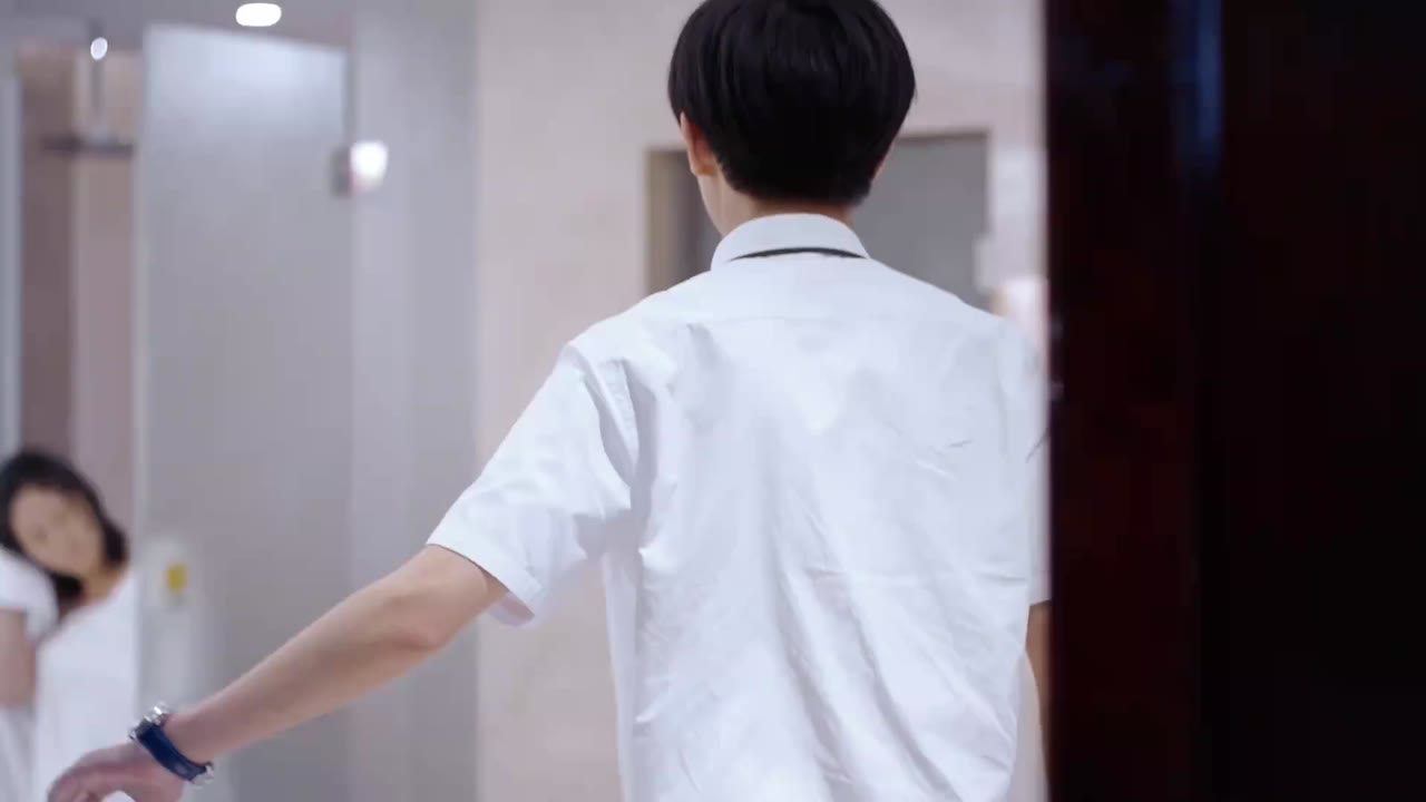 Thiếu Gia Ác Ma Đừng Hôn Tôi (Phần 1) tập 16 cảnh 2