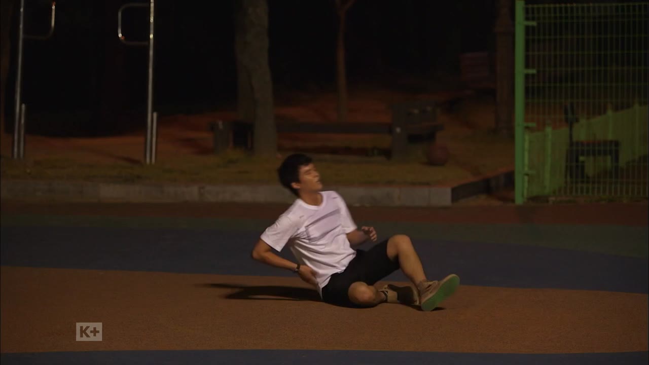 Tình Hồng tập 4 cảnh 2