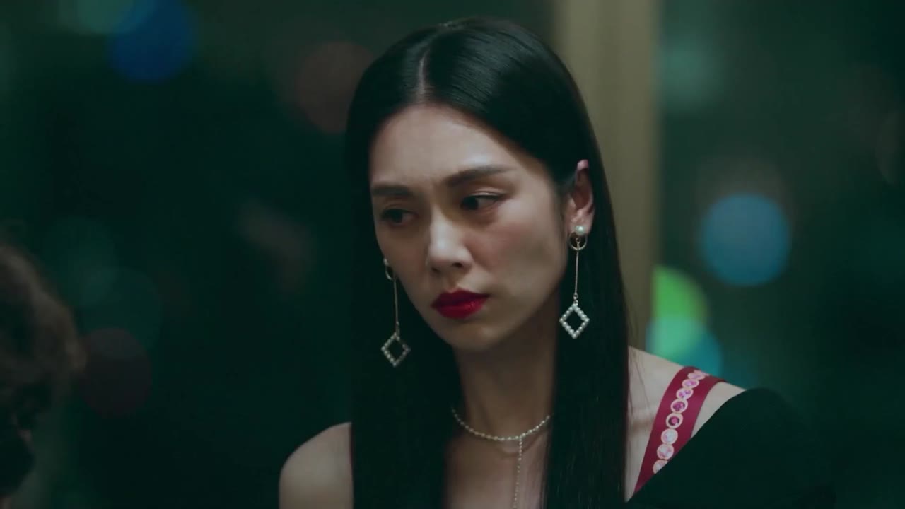 Thua Lãng Mạn Vào Tay Em tập 9 cảnh 3