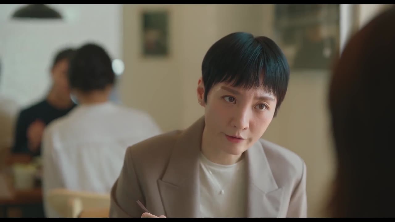 Trở Thành Người Xa Lạ tập 3 cảnh 2