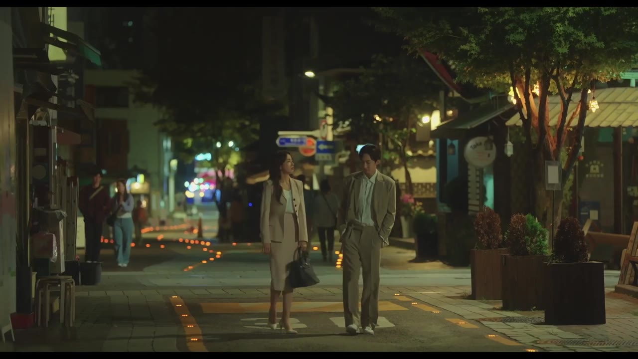 Trở Thành Người Xa Lạ tập 4