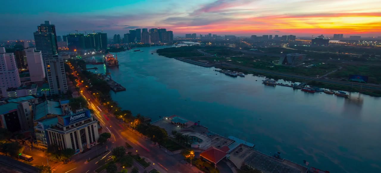 Chồng Người Ta - cảnh 1