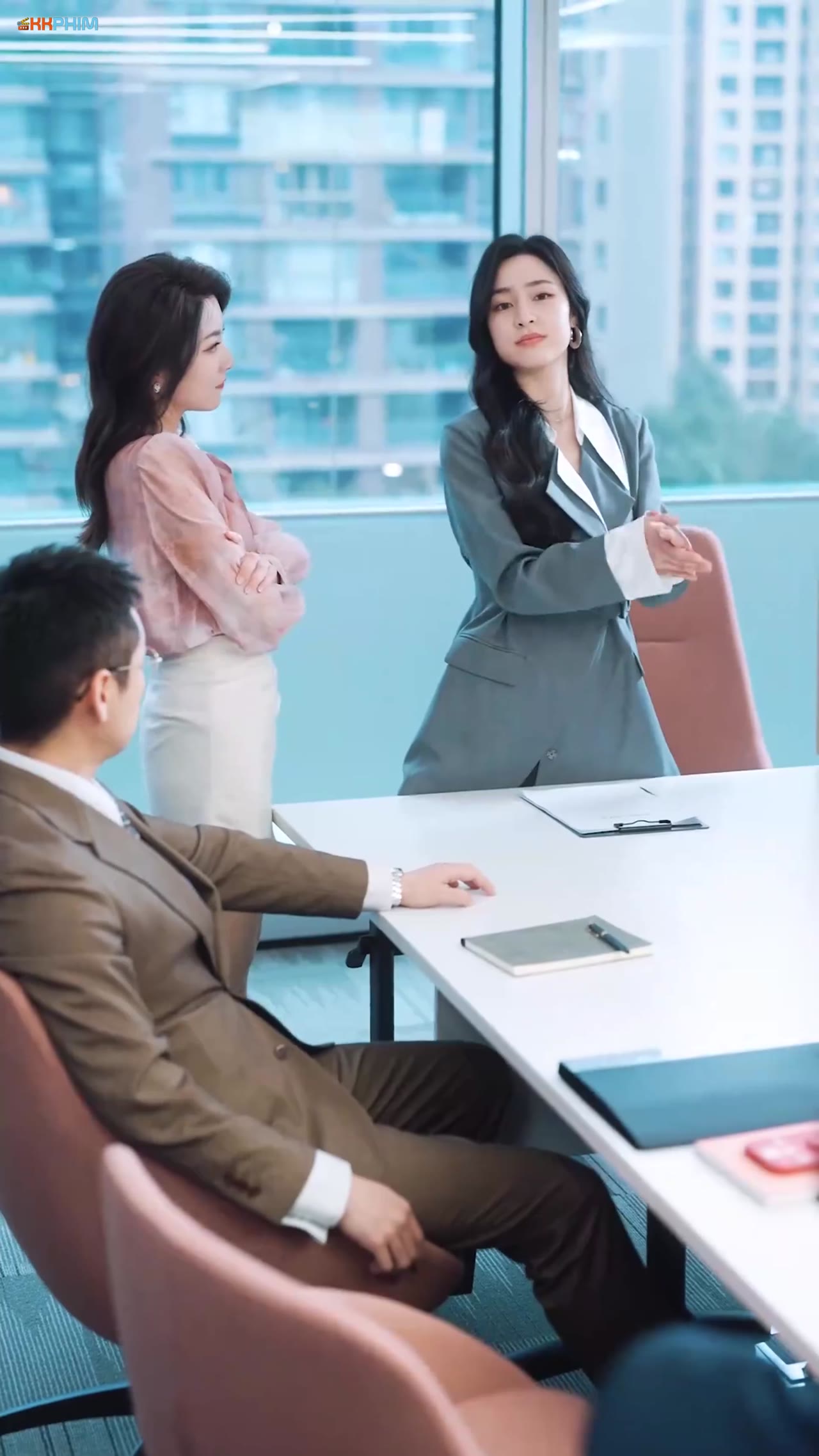 Tiểu Thư Bí Ẩn tập 14 cảnh 2