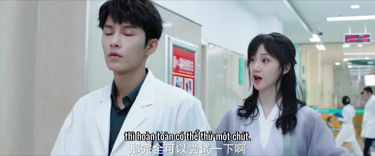 Nữ Thần Y Chốn Đô Thị tập 1 cảnh 3
