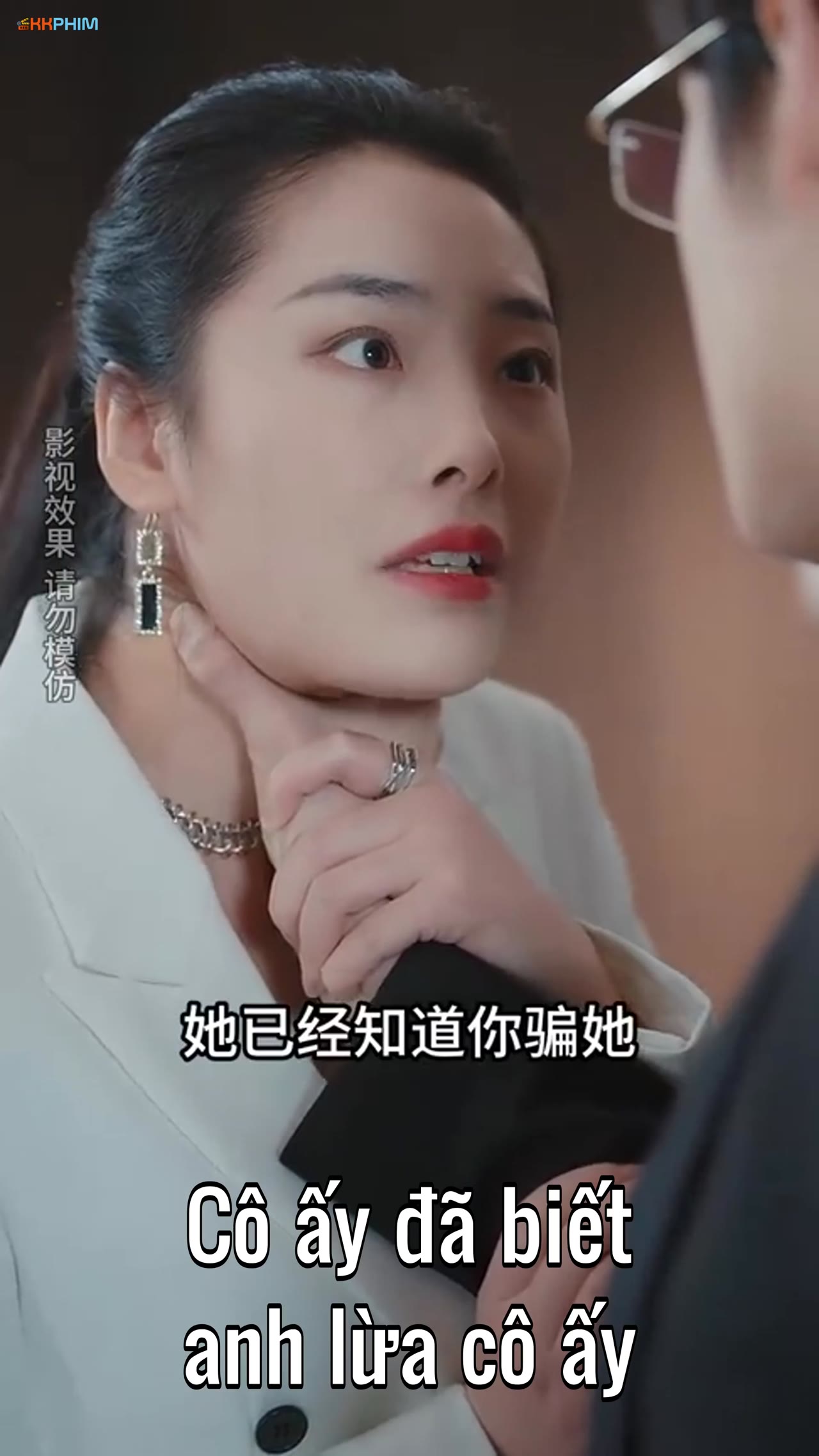 Vô Tình Nhặt Được Tổng Tài Siêu Giàu Làm Chồng tập 64 cảnh 2