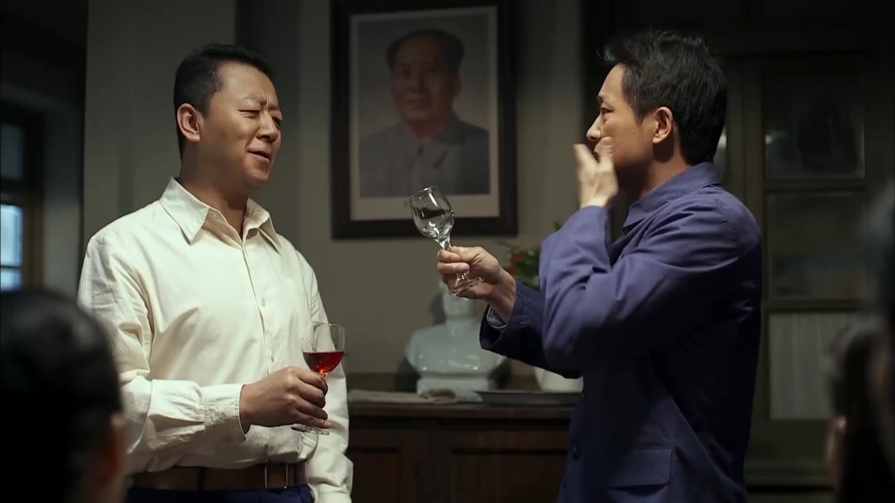 Romance of Our Parents tập 22 cảnh 3