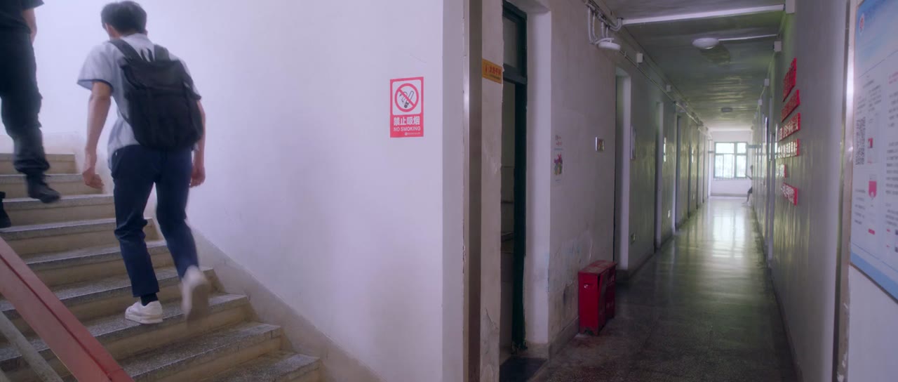 Bí Mật Bốt Điện Thoại Số 9 tập 21 cảnh 2