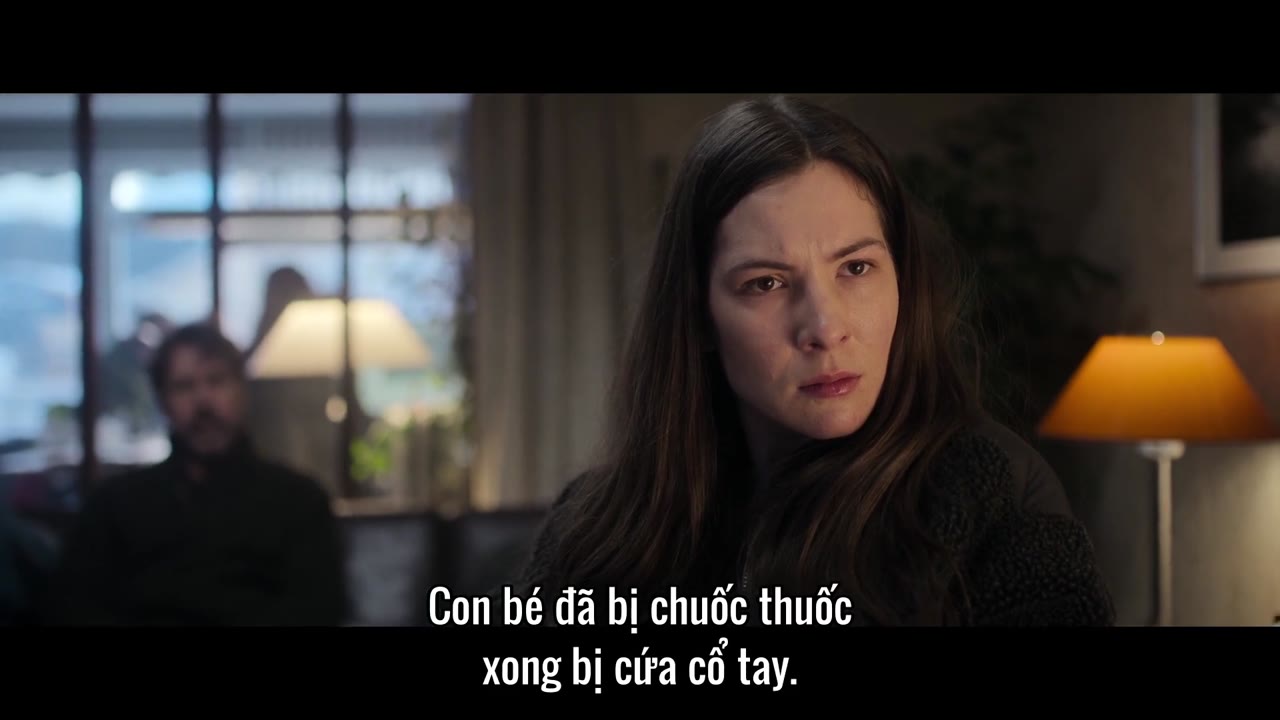 Dưới mái vòm thủy tinh tập 2 cảnh 2