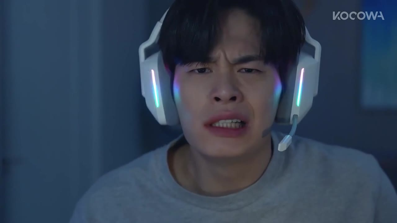 Vương Quốc Của Những Kẻ Phản Diện tập 2 cảnh 2