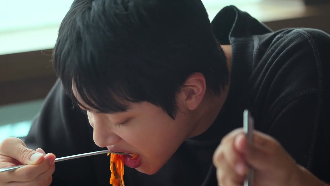 Kian's Bizarre B&B tập 5