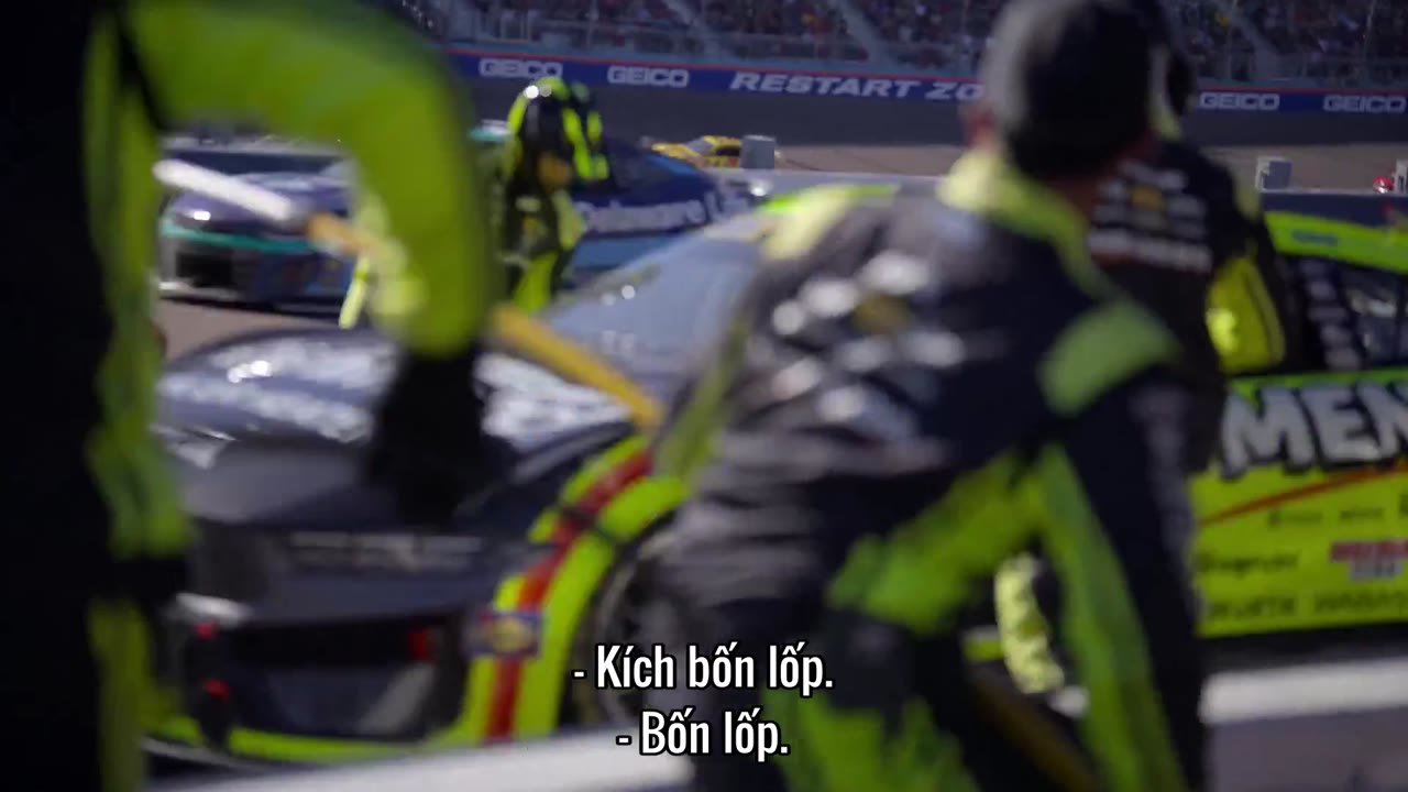 NASCAR: Hết tốc lực tập 5 cảnh 2