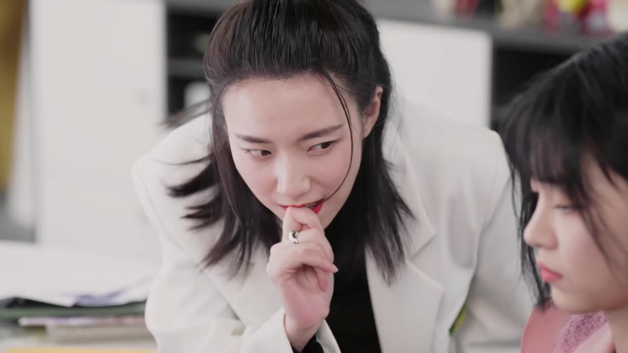 Hôm Nay Cô Ấy Có Chút Kỳ Lạ tập 6