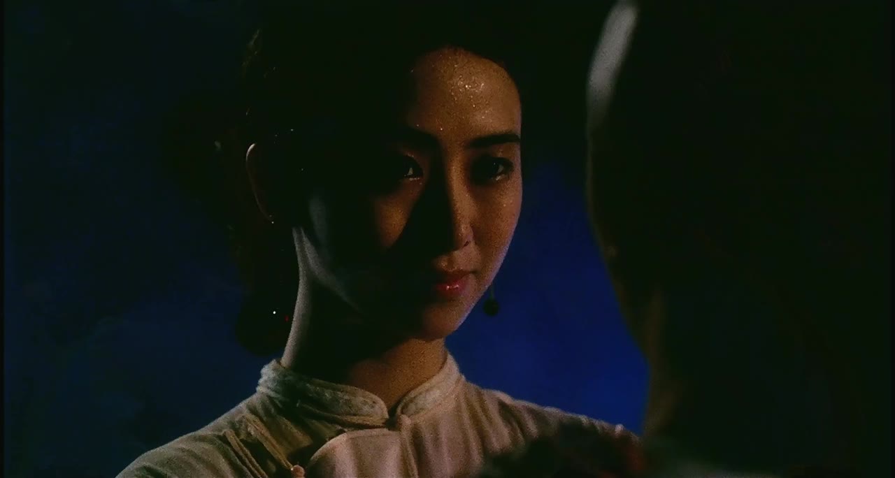Sex And The Emperor - cảnh 1