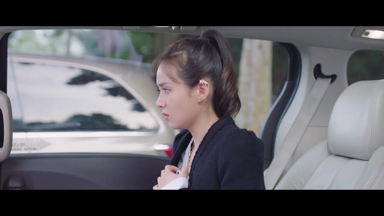 Dưới Lớp Vỏ Bọc tập 3 cảnh 3