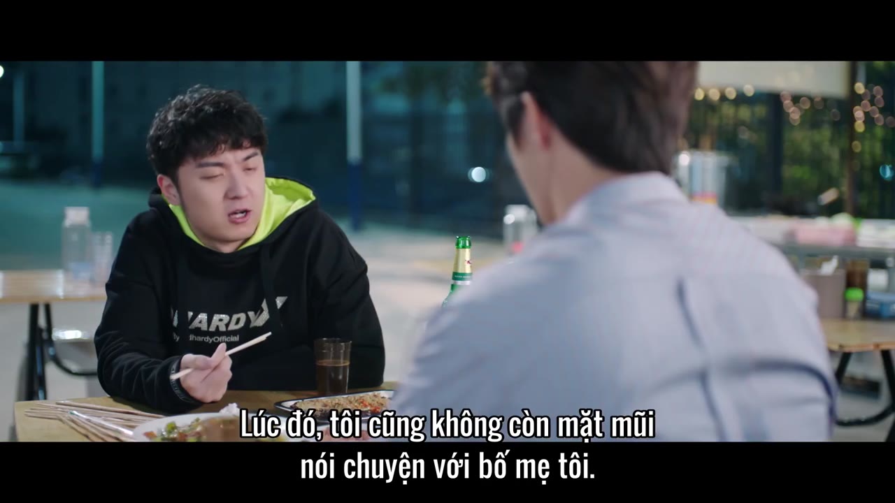 Dưới Lớp Vỏ Bọc tập 10