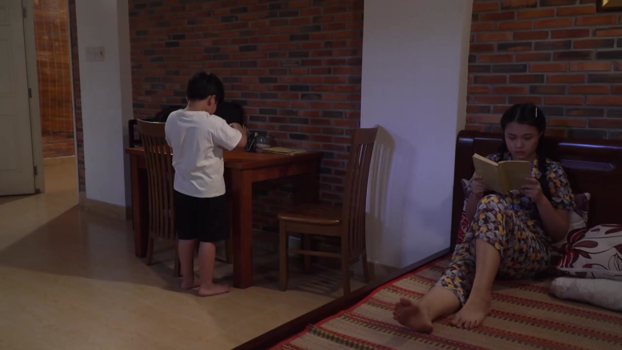 Ngược Dòng Sóng Bạc (Phần 1) tập 2 cảnh 2