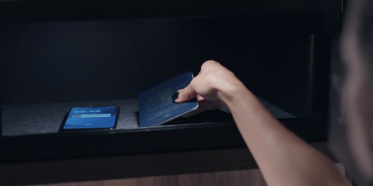 Bề Nổi (Phần 2) tập 1