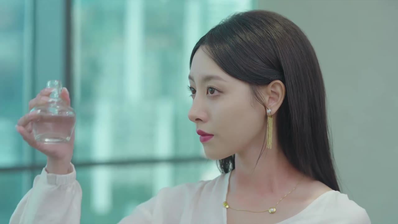 Cô Gái Thân Quen tập 5 cảnh 2
