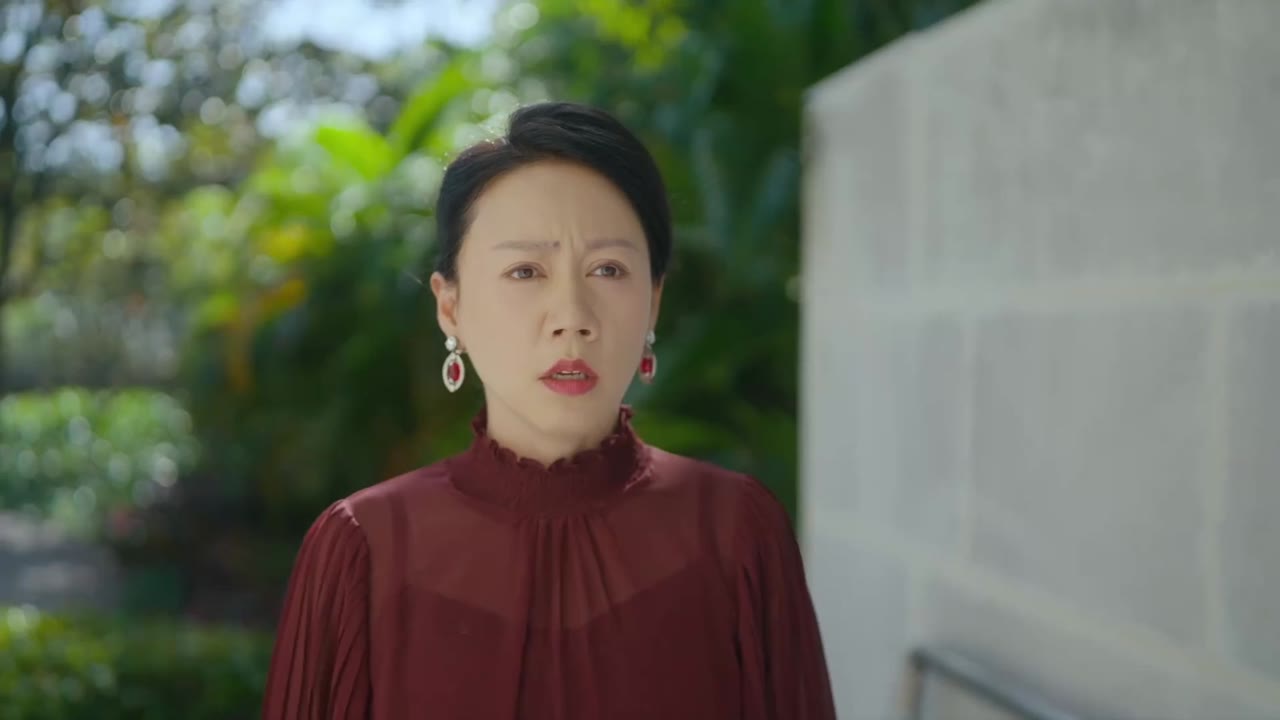 Cô Gái Thân Quen tập 10 cảnh 3