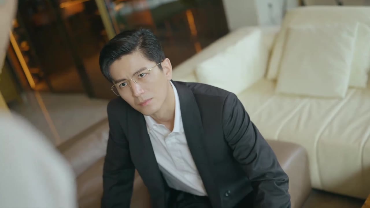 Cô Gái Thân Quen tập 20 cảnh 3