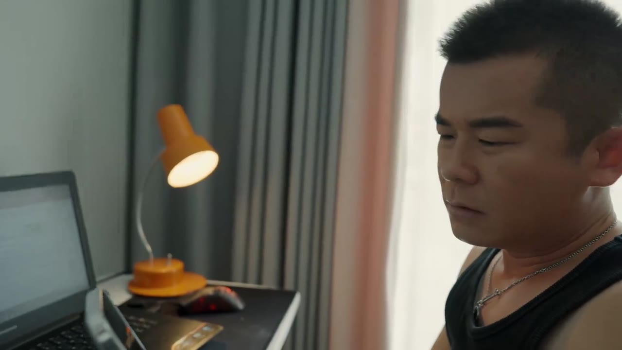 Nụ Cười Quỷ Quái tập 10 cảnh 2