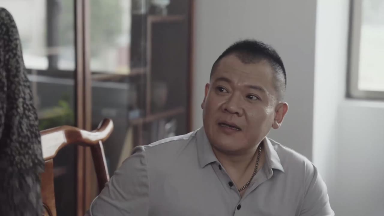 Nụ Cười Quỷ Quái tập 11 cảnh 2
