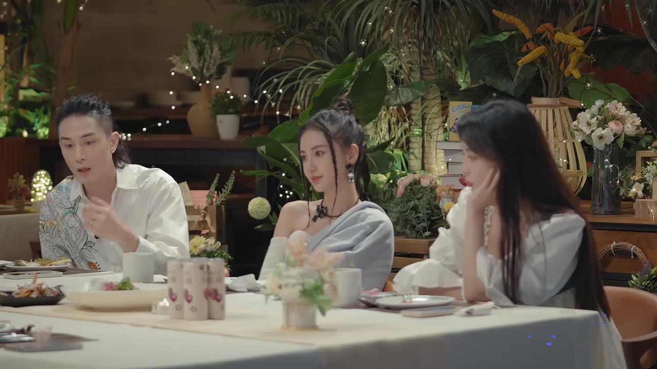 Tín Hiệu Con Tim (Phần 5) tập 1 cảnh 2