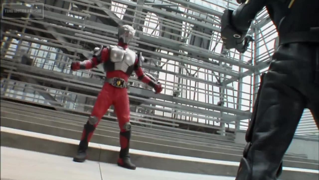 Kamen Rider: Hiệp Sĩ Rồng (Siêu Nhân Phi Long) tập 36 cảnh 2