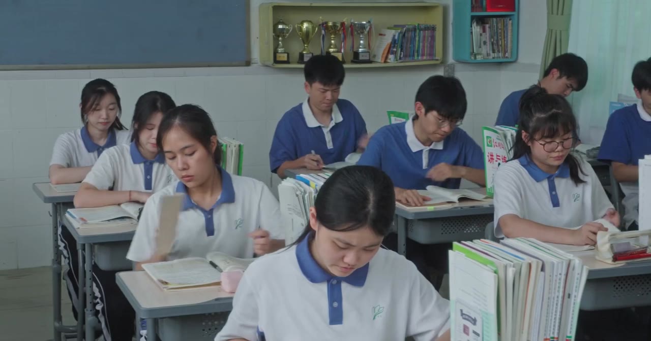 Tạm Biệt Lớp 18 tập 6